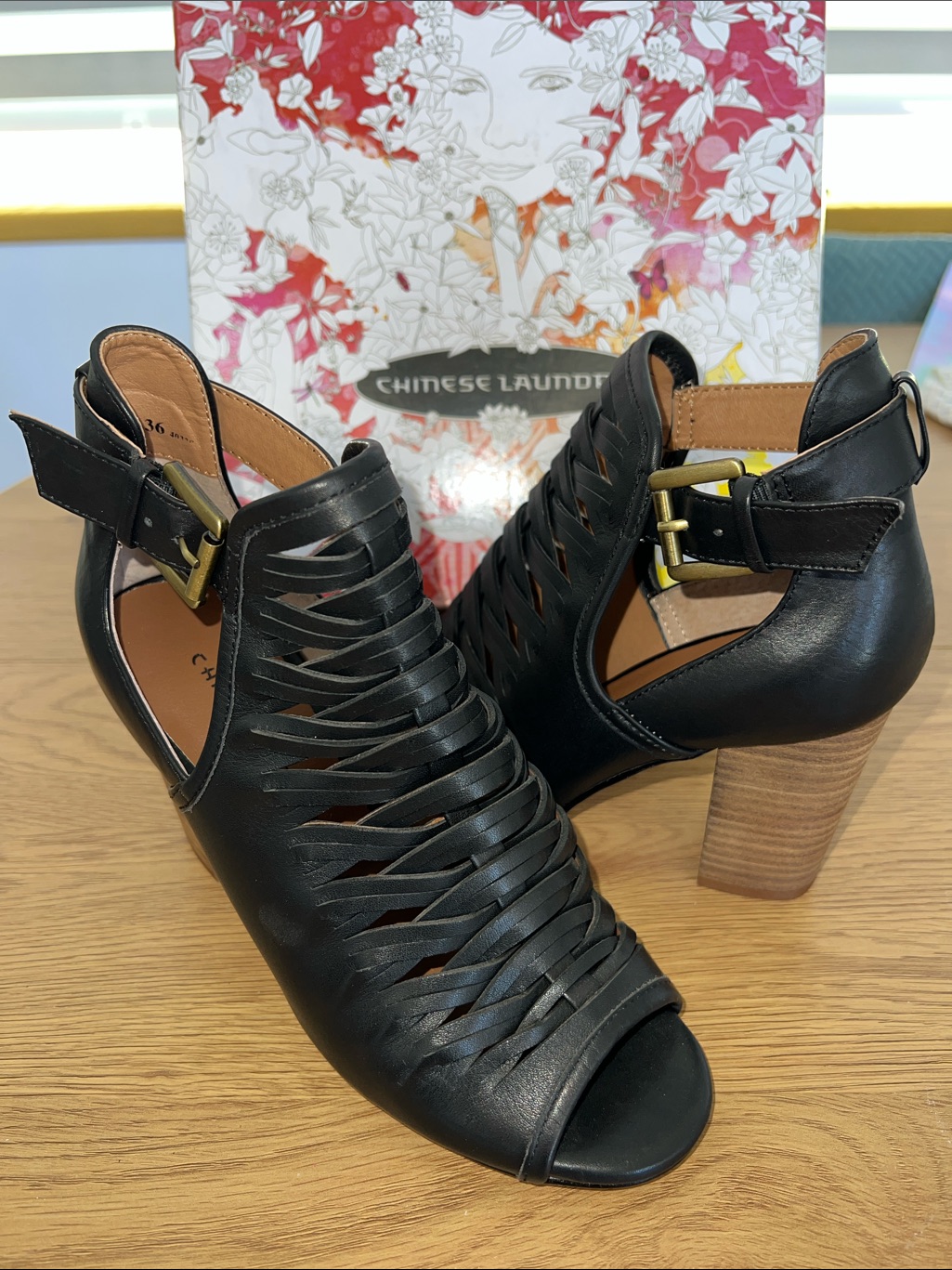 Nib Chinese Laundry Black Woven Leather Block Heel Sandal Tatiana Us 5.5